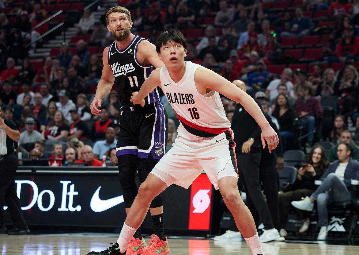 那不勒斯训练开放日；清晨止住颓势引欢呼；CBA常规赛在即；球队文化再被提及的简单介绍