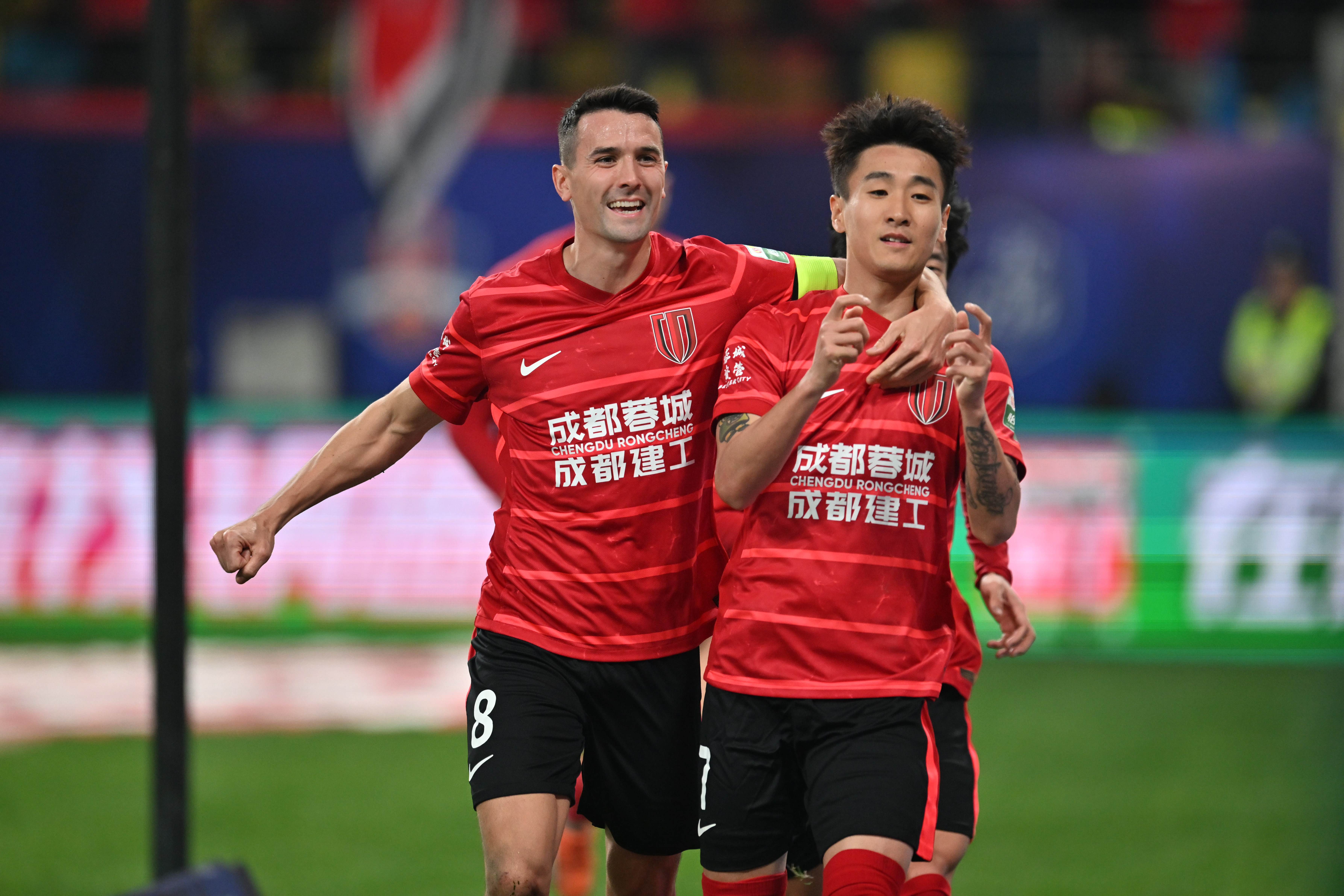 今晨成都蓉城回应争议——中超节点到来，信心回归，球队文化再被提及的简单介绍