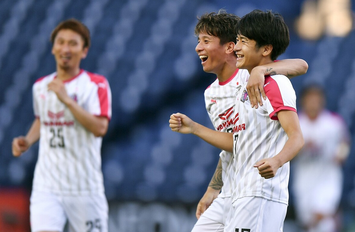 九游APP官网-包含清晨突围战来临；洛杉矶快船围绕亚冠官宣签约；赛场秩序良好；控场能力受关注的词条